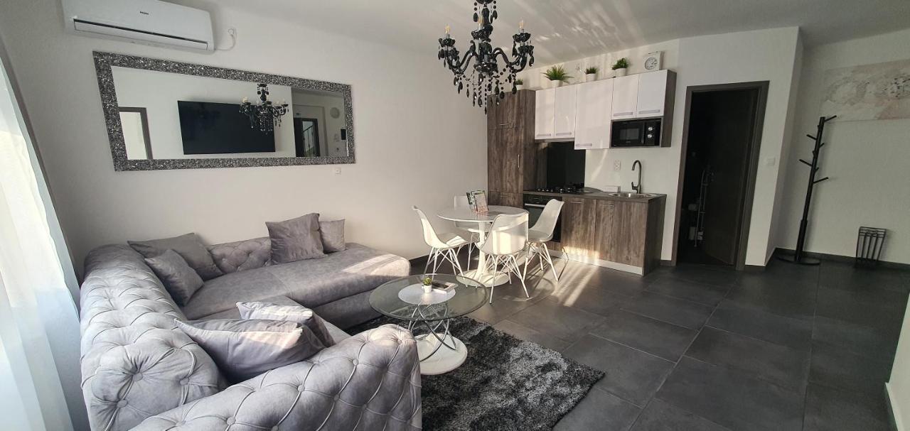 Ferienwohnung Blue Diamond **** Varaždin Exterior foto