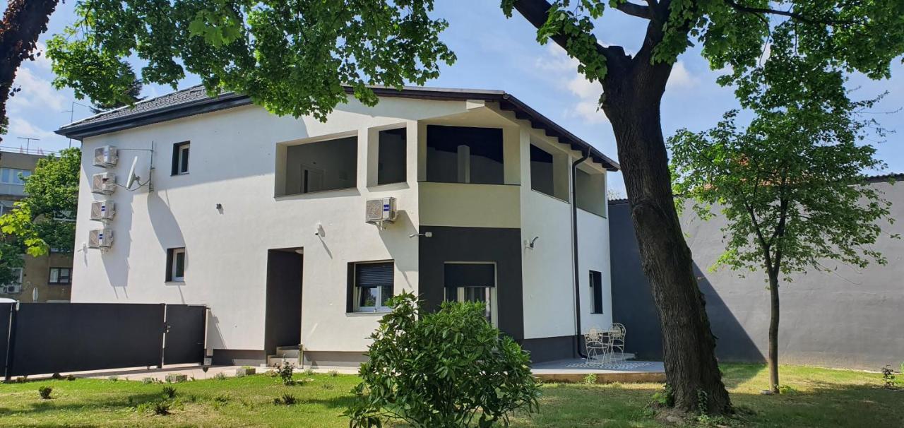 Ferienwohnung Blue Diamond **** Varaždin Exterior foto