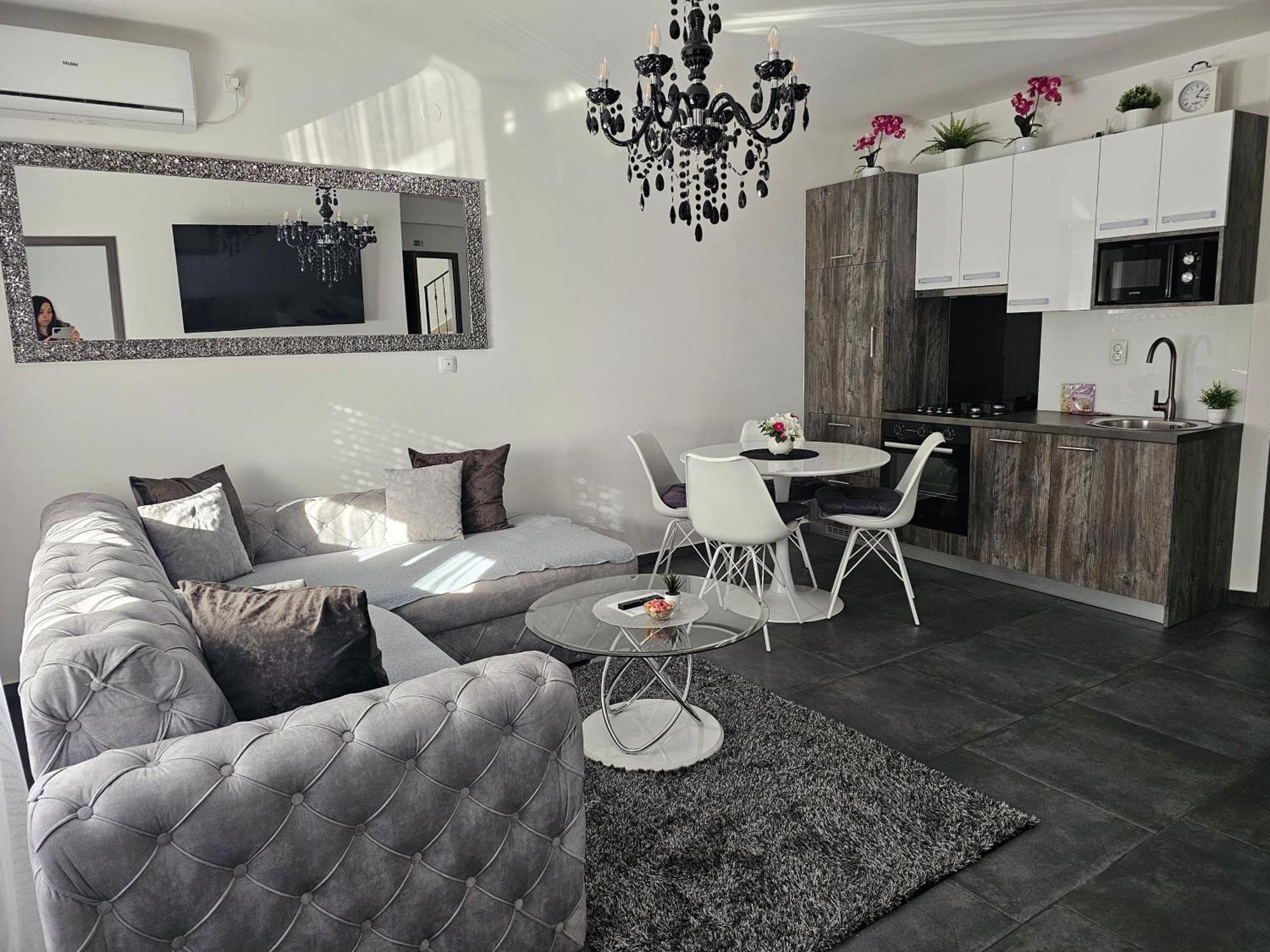 Ferienwohnung Blue Diamond **** Varaždin Exterior foto